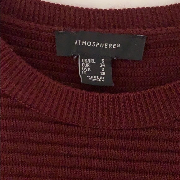 Cold shoulder sweater - Picture 2 of 2